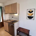 Alexandra Apartment