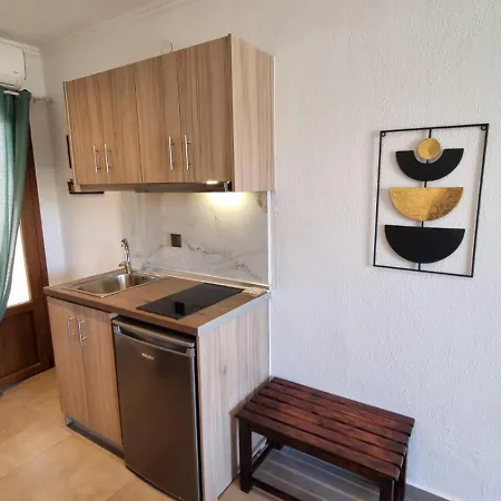 Alexandra Apartment