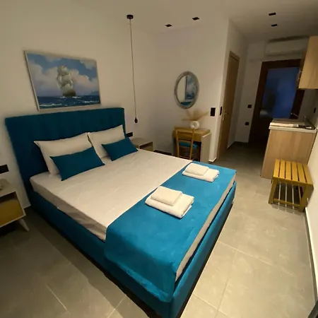 Alexandra Apartment